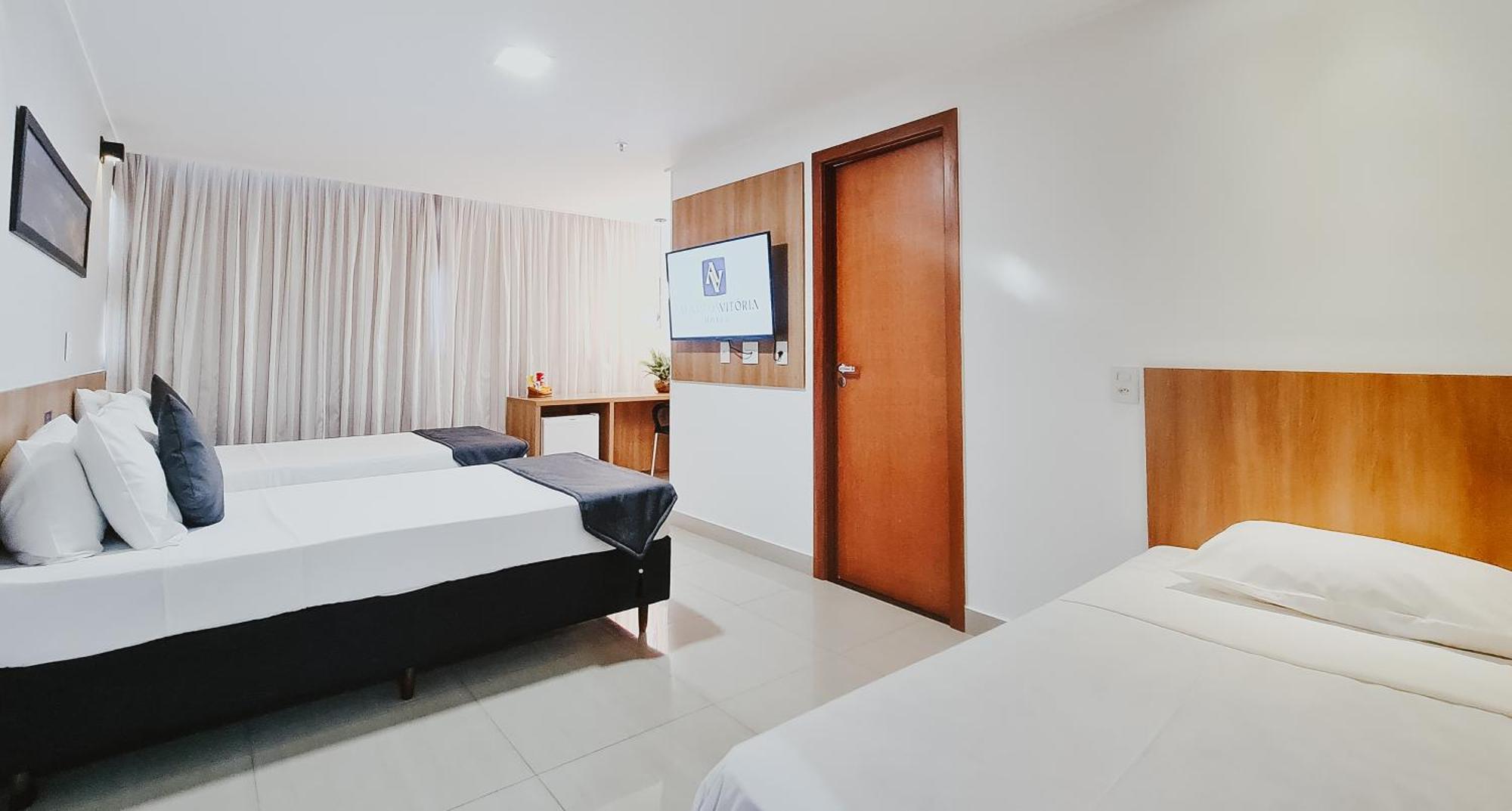 Alameda Vitoria Hotel Exterior photo