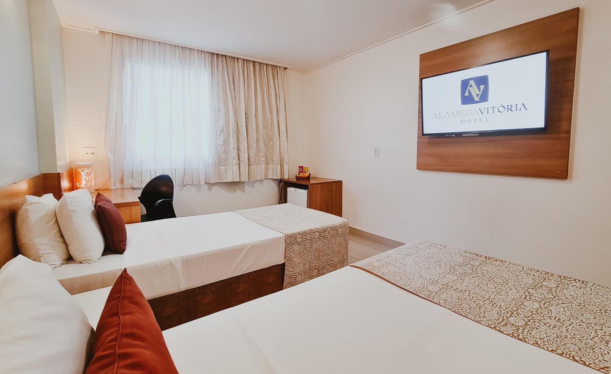 Alameda Vitoria Hotel Exterior photo